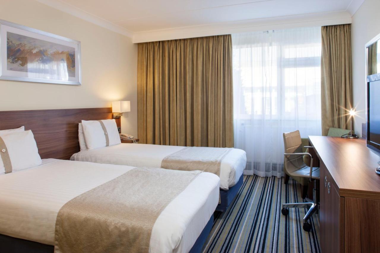 Holiday Inn Colchester By Ihg Zewnętrze zdjęcie