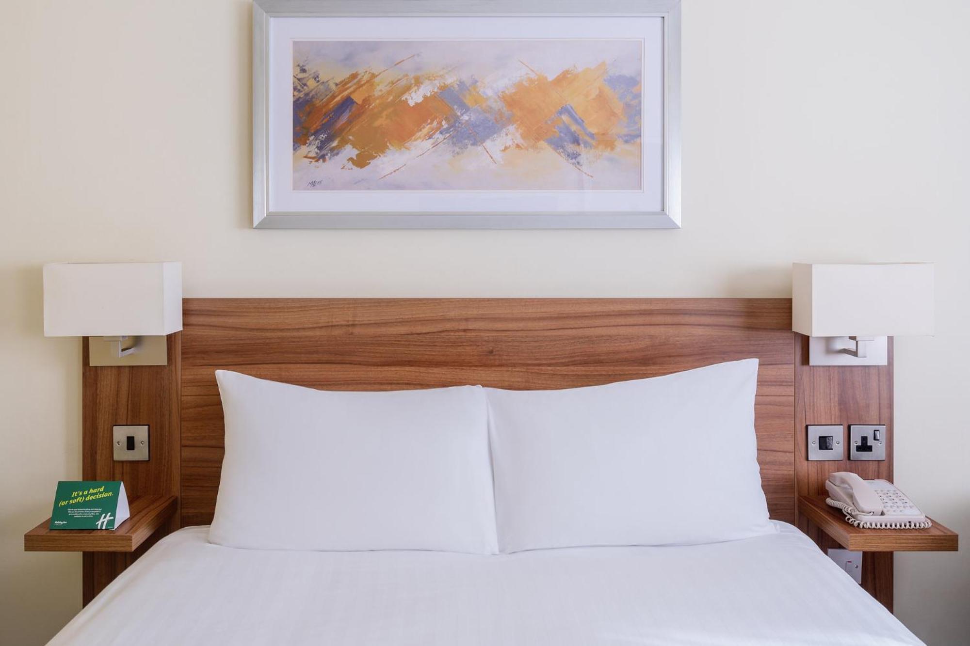 Holiday Inn Colchester By Ihg Zewnętrze zdjęcie