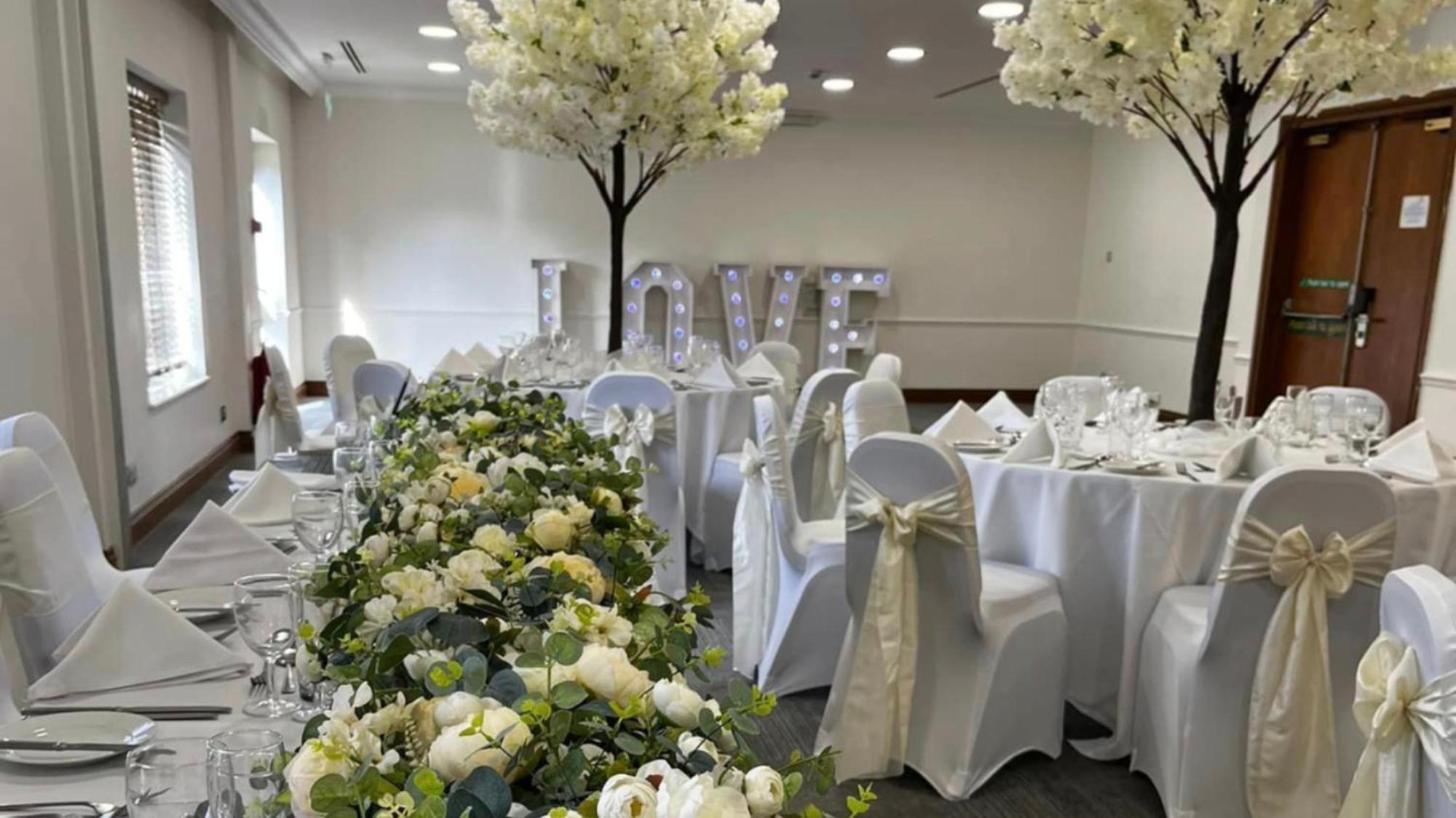 Holiday Inn Colchester By Ihg Zewnętrze zdjęcie