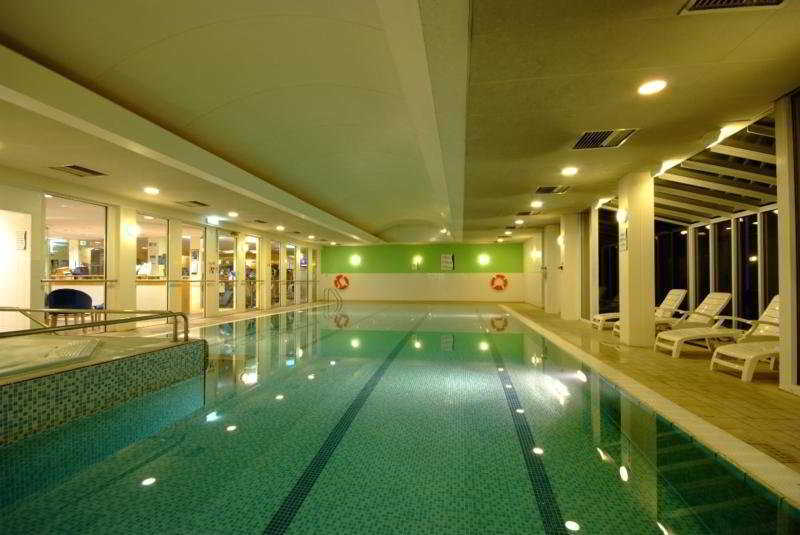 Holiday Inn Colchester By Ihg Udogodnienia zdjęcie